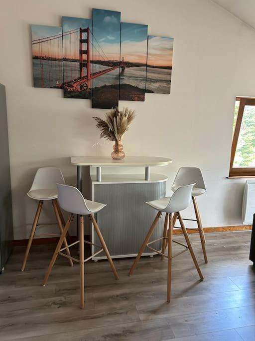 Appartement Lumineux Avec Vue Sur Les Montagnes Morbier Exteriör bild