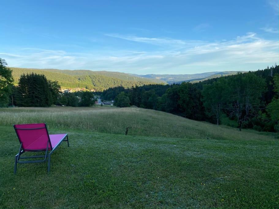 Appartement Lumineux Avec Vue Sur Les Montagnes Morbier Exteriör bild